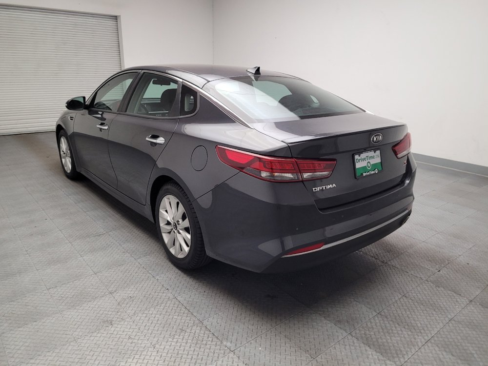 Used 2018 Kia Optima S FWD image 5