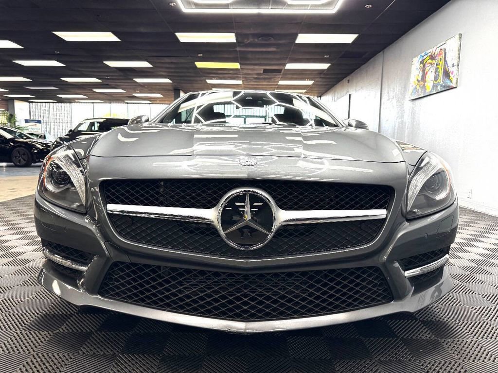 Used 2016 Mercedes-Benz SL 550 image 6