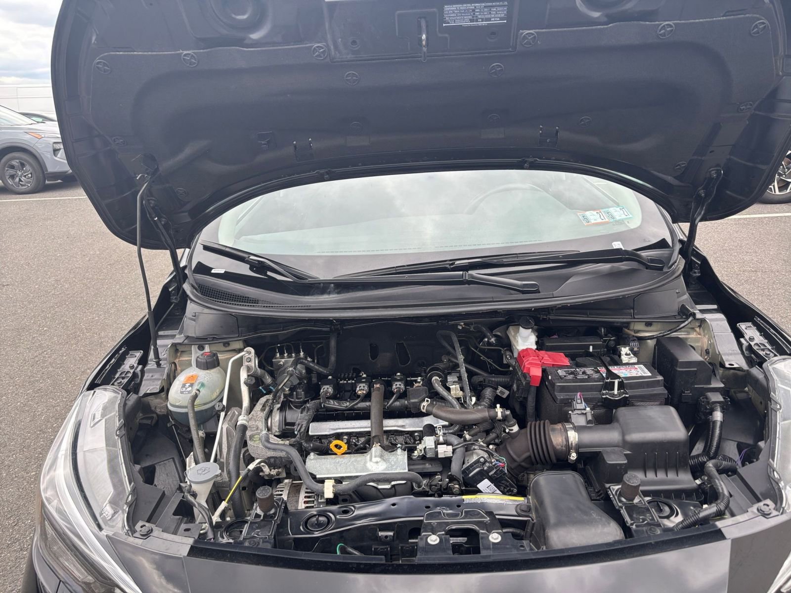 Used 2025 Nissan Versa SV FWD image 30
