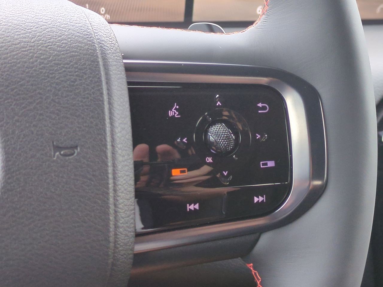 New 2025 Nissan Armada PRO-4X AWD/4WD image 18