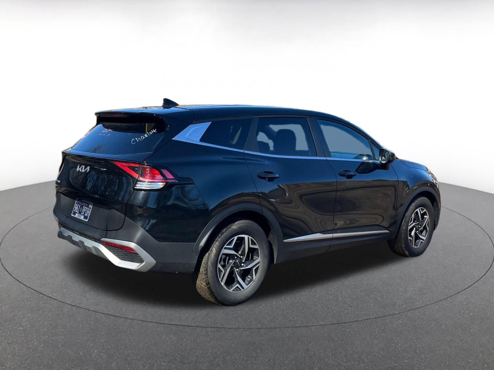 Used 2025 Kia Sportage LX image 15