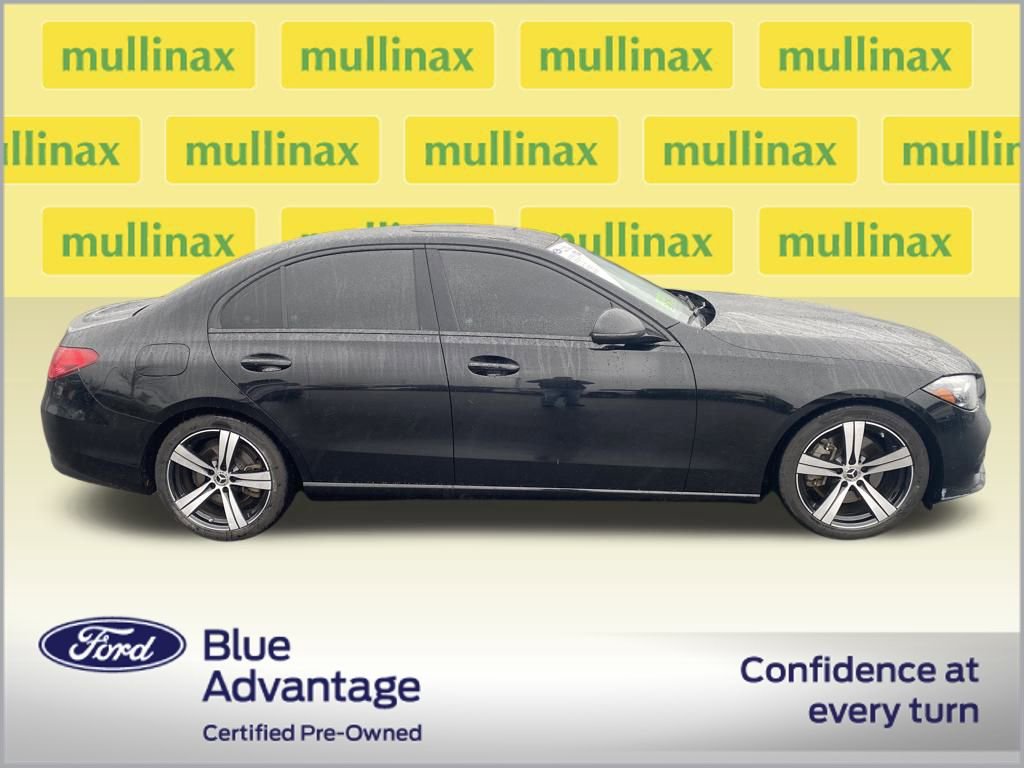 Used 2022 Mercedes-Benz C 300 4MATIC Sedan image 2