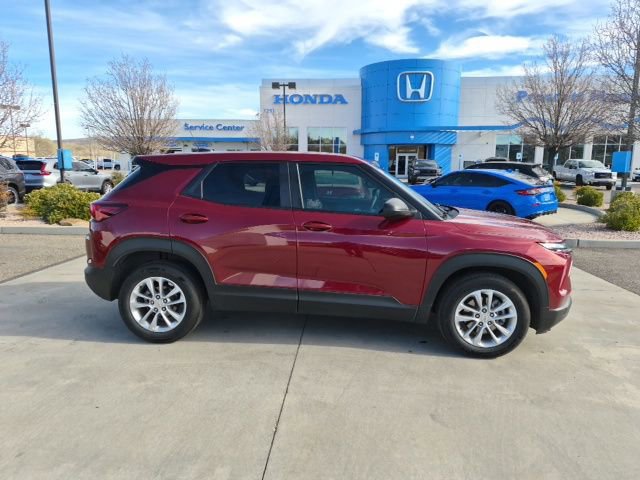 Used 2024 Chevrolet TrailBlazer LS w/ LS Convenience Package image 9