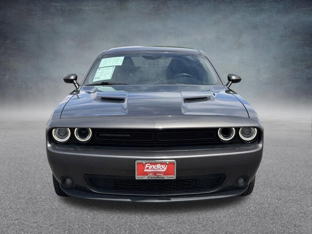 Used 2018 Dodge Challenger SXT Plus RWD image 9