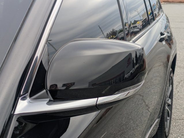 Used 2024 Jeep Grand Cherokee Overland w/ Adv Protech Group III image 11