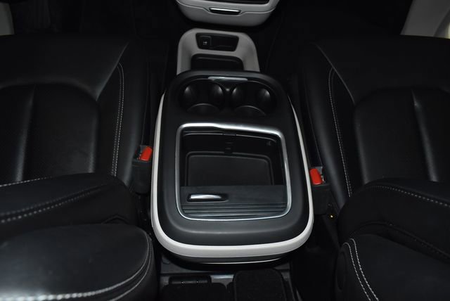 Certified 2024 Chrysler Pacifica Touring-L image 22