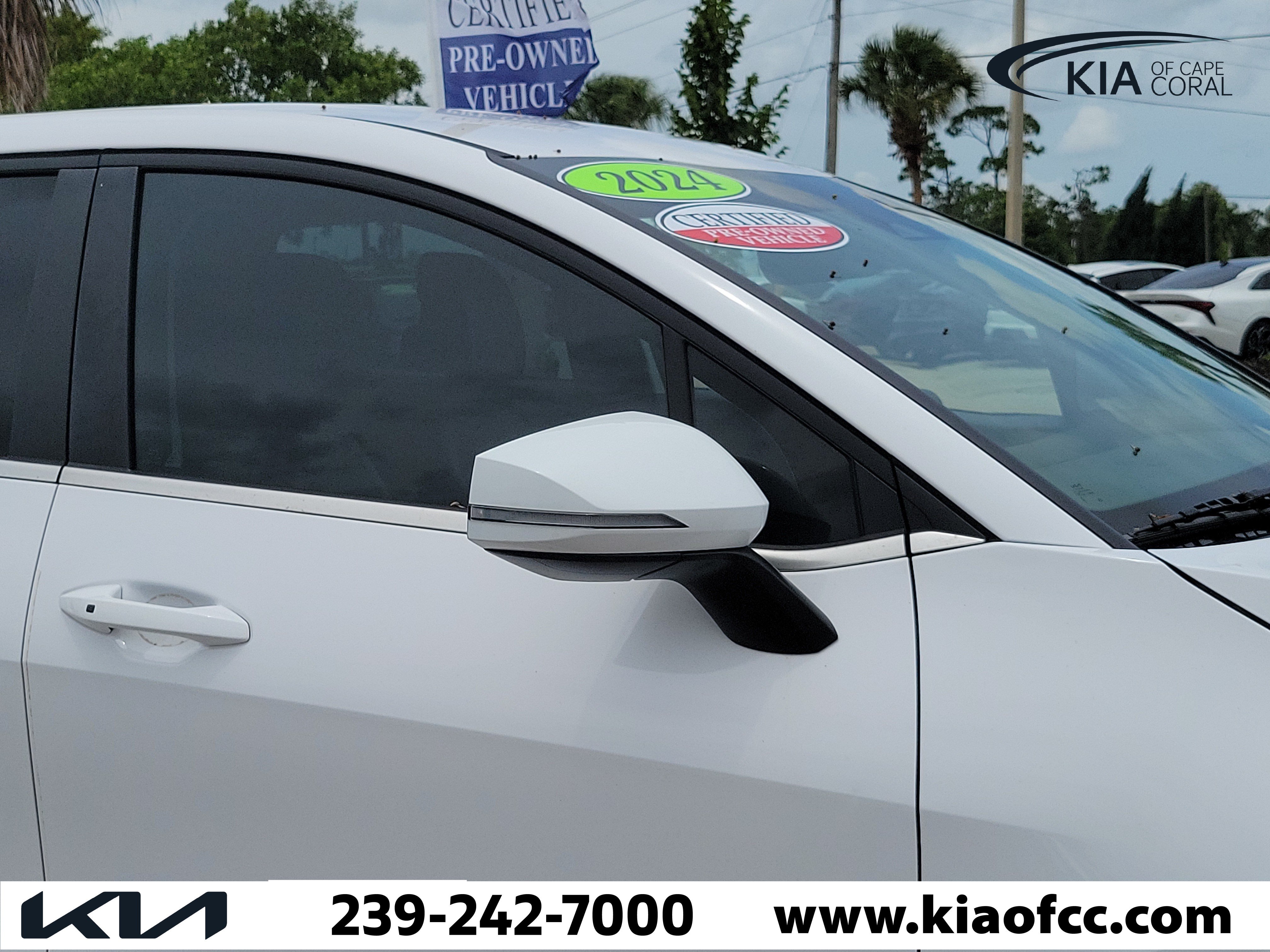 Certified 2024 Kia Sportage EX FWD image 8