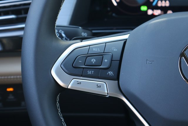 New 2026 Volkswagen Atlas Cross Sport SE image 19