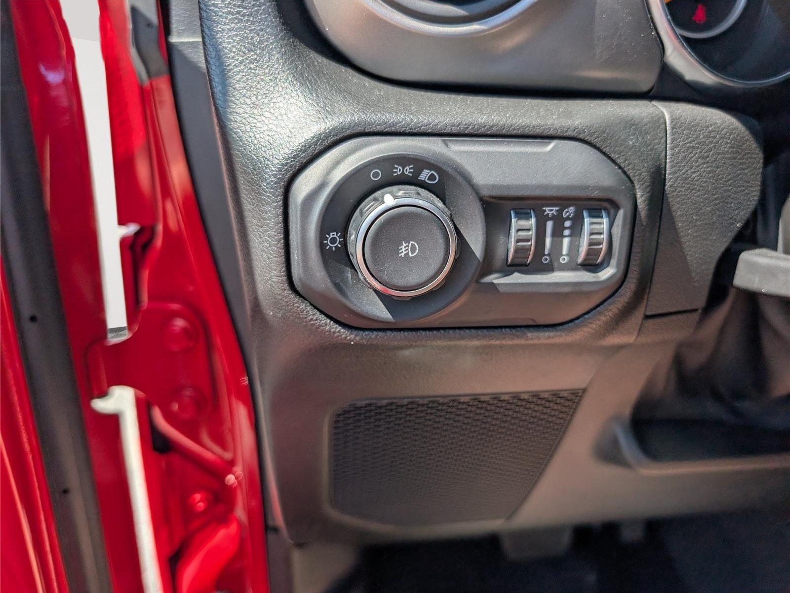 Used 2021 Jeep Wrangler Sport AWD/4WD image 17