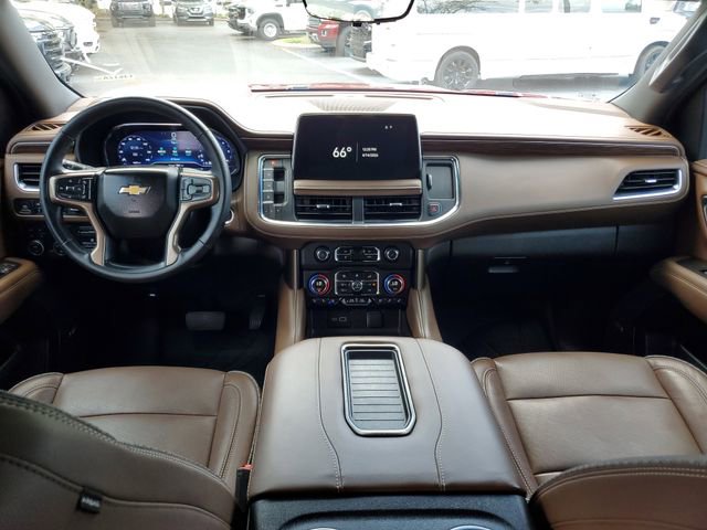 Used 2024 Chevrolet Tahoe High Country AWD/4WD image 9