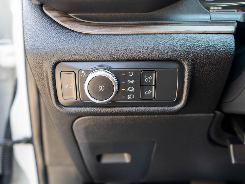 Used 2022 Ford Explorer Limited AWD/4WD image 19