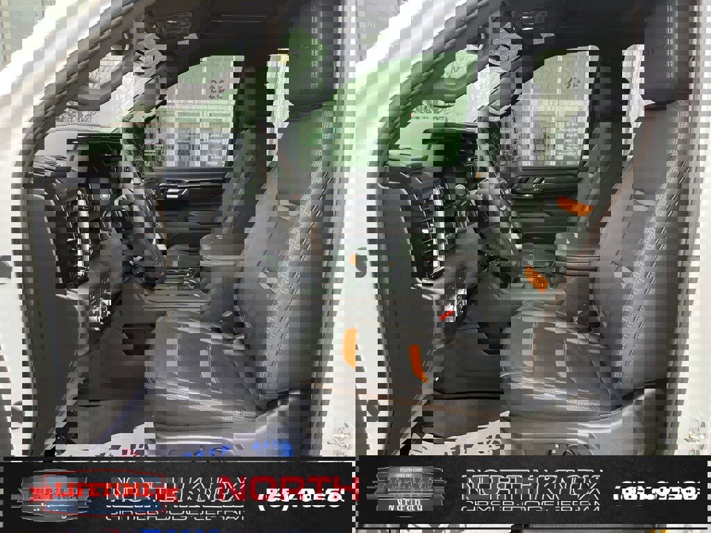 Used 2025 GMC Sierra 2500 AT4 w/ AT4 Premium Plus Package image 3