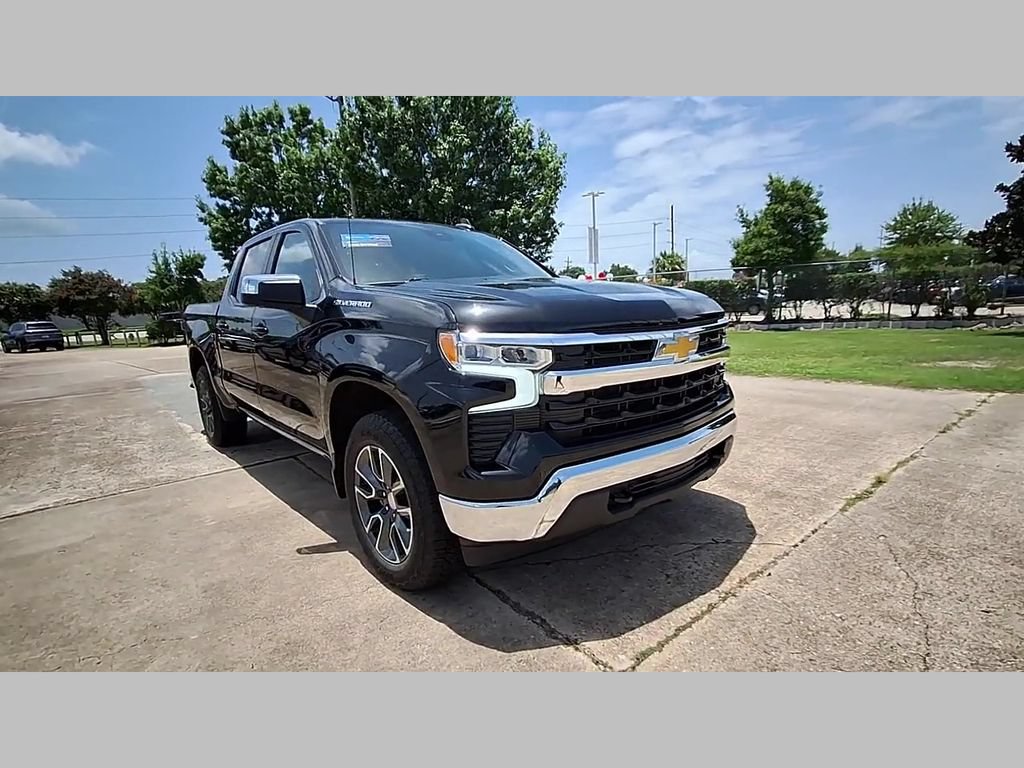 Used 2023 Chevrolet Silverado 1500 LT AWD/4WD image 33