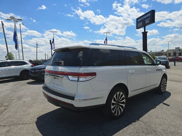 Used 2024 Lincoln Navigator L Reserve AWD/4WD image 4