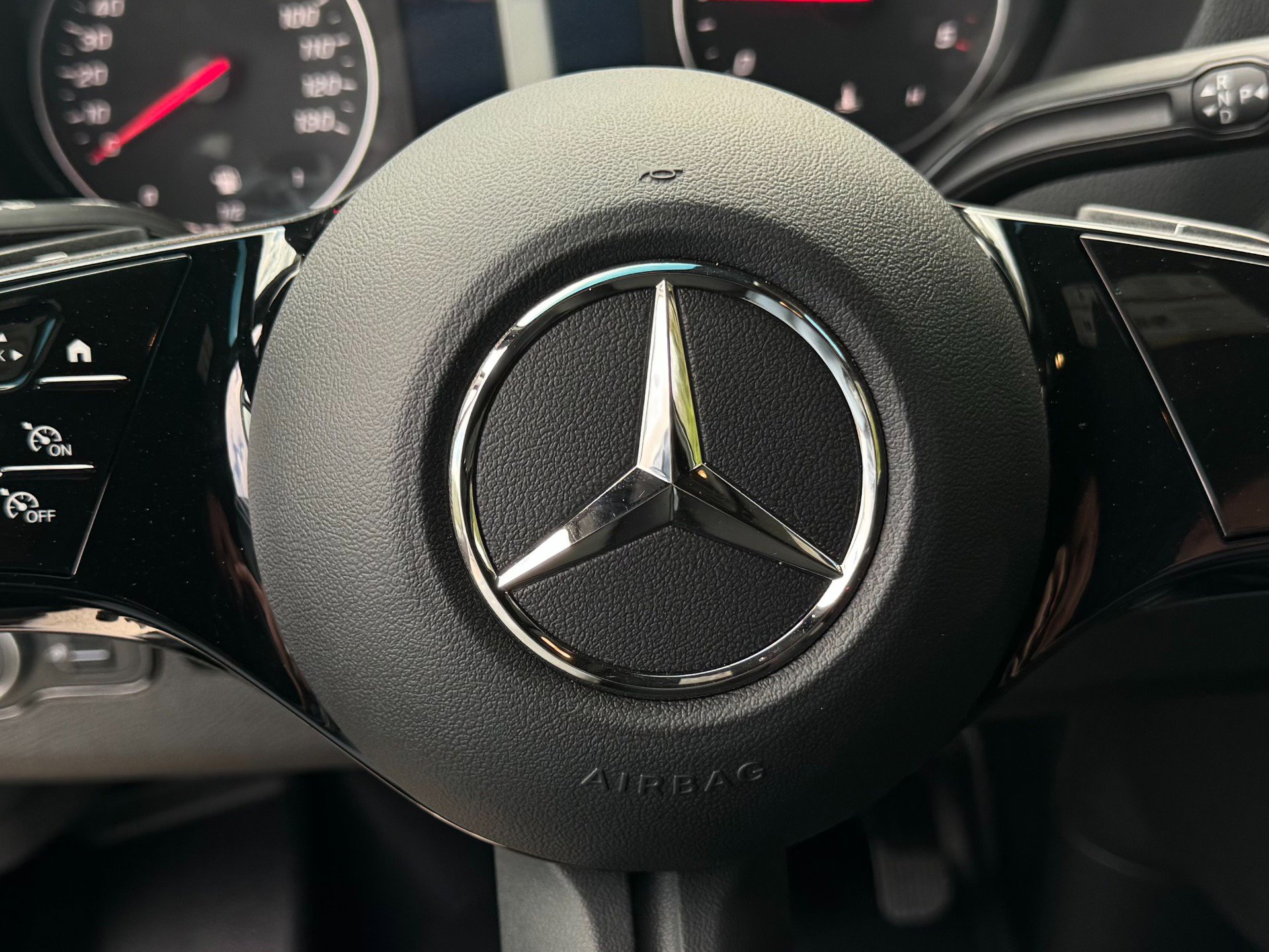 Used 2025 Mercedes-Benz Sprinter 2500 image 28