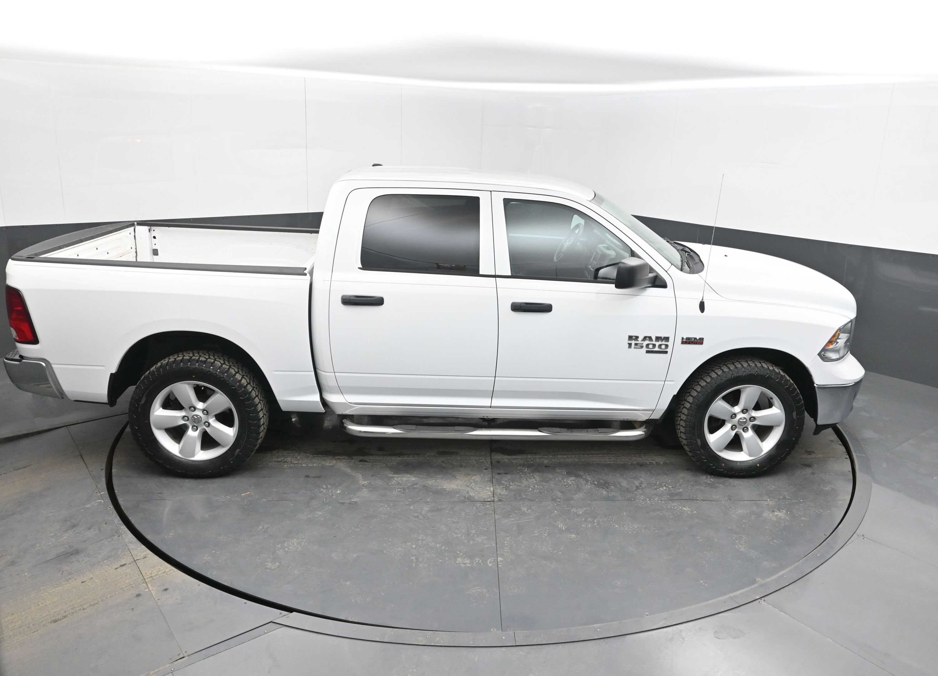 Used 2020 RAM 1500 Tradesman w/ Tradesman SXT Package image 32