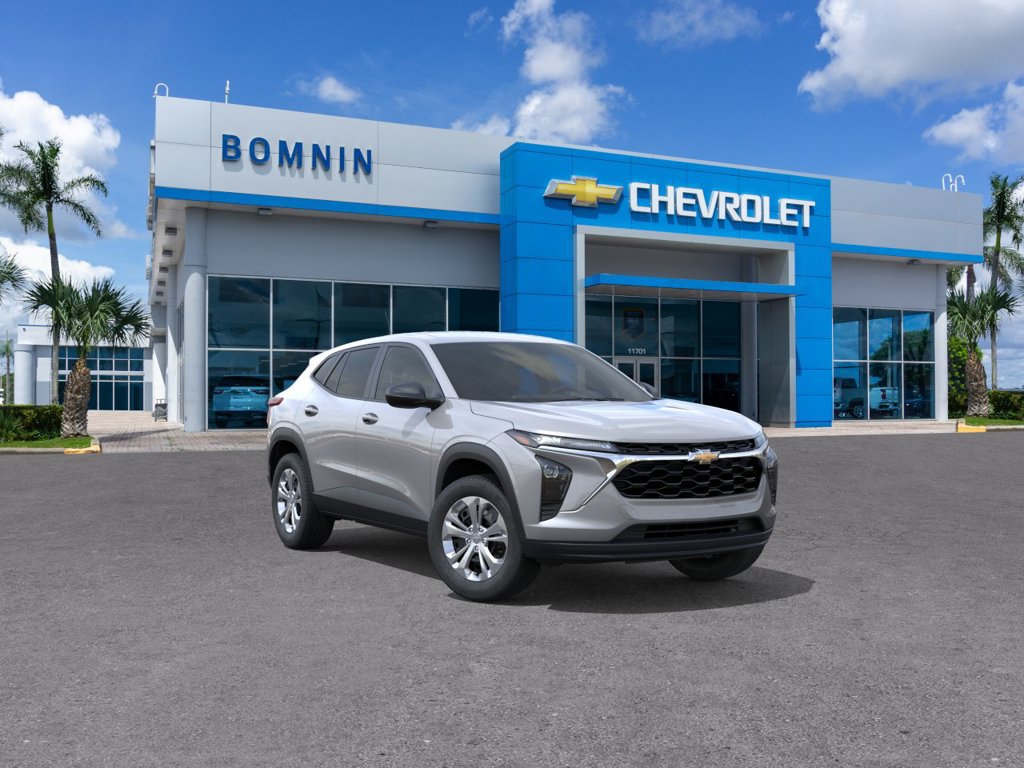 New 2026 Chevrolet Trax LS FWD image 2