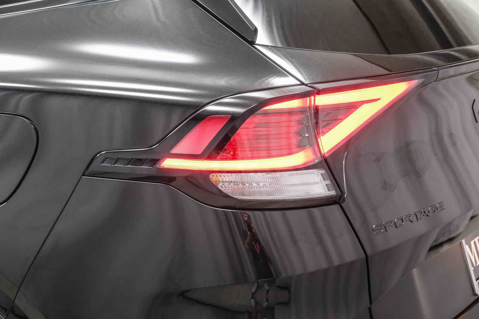 Used 2025 Kia Sportage X-Line AWD/4WD image 7