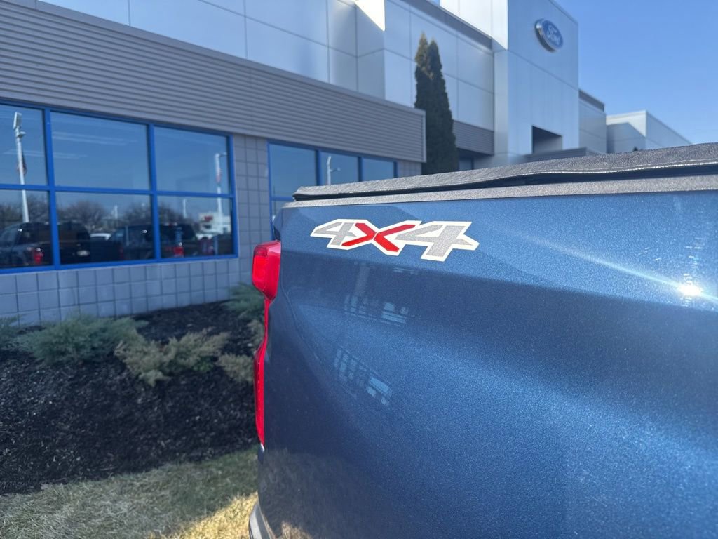 Used 2022 Chevrolet Silverado 1500 LT image 16