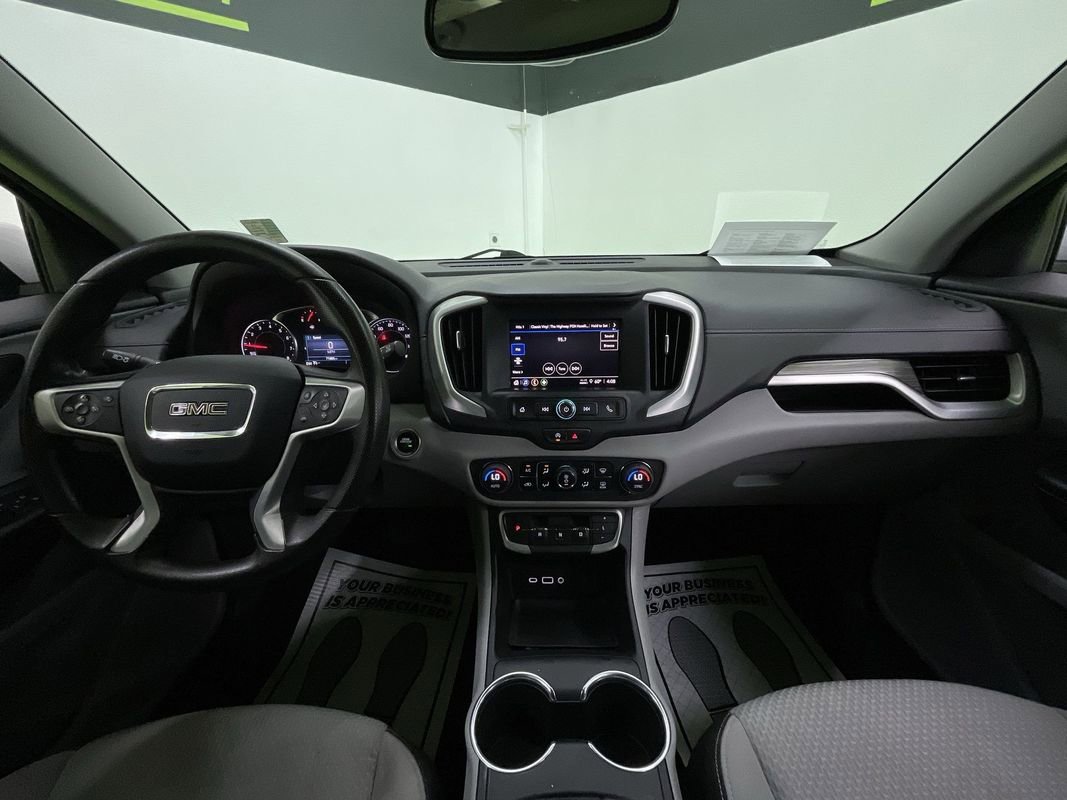 Used 2023 GMC Terrain SLE w/ Driver Convenience Package image 18