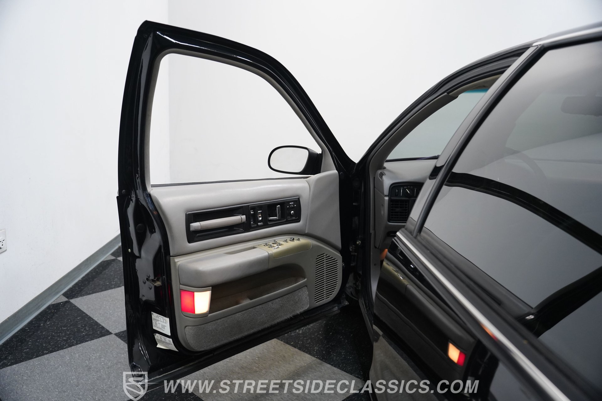 Used 1996 Chevrolet Impala SS RWD image 36