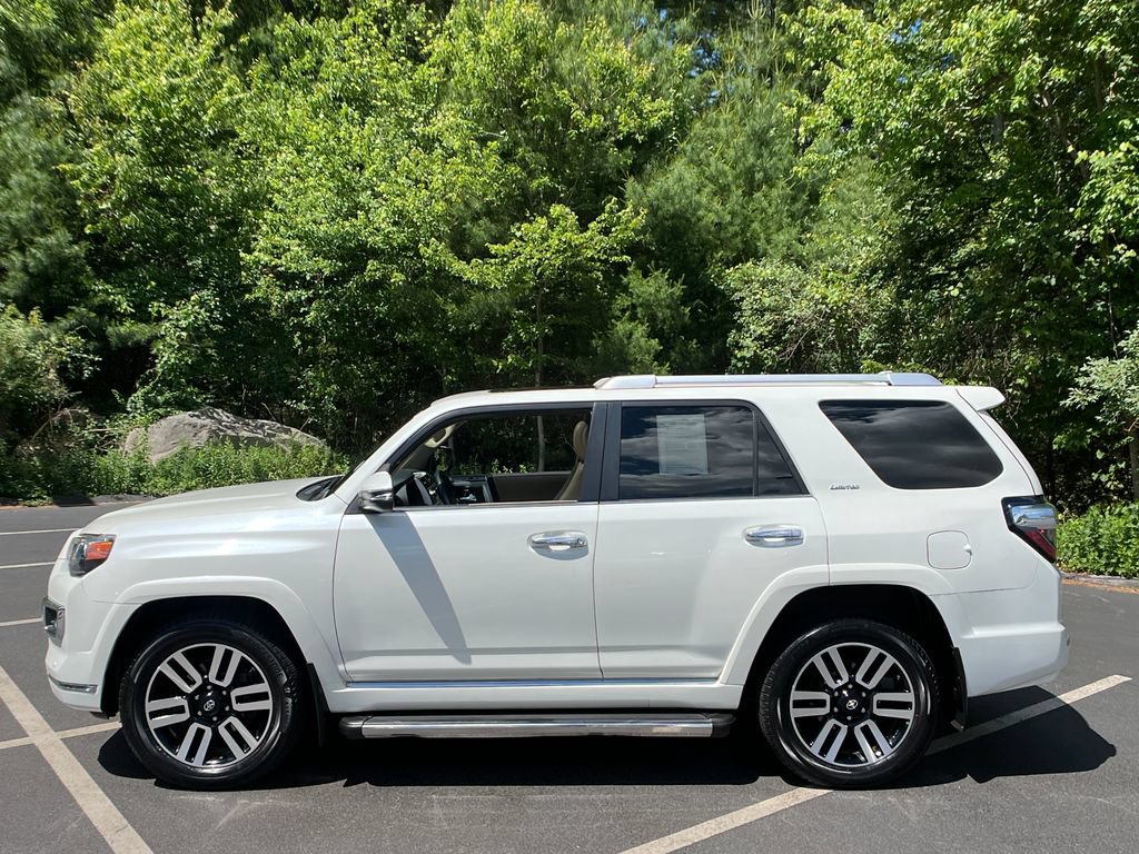 Used 2017 Toyota 4Runner Limited AWD/4WD image 2