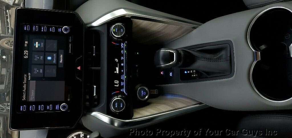 Used 2021 Toyota Venza XLE w/ Softex Package image 29