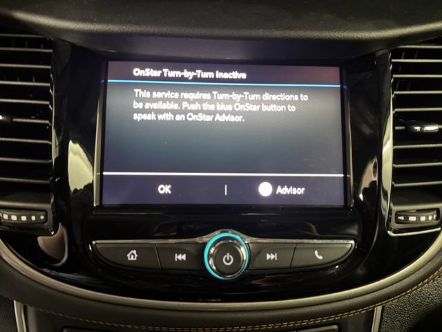 Used 2020 Chevrolet Trax LT w/ LT Convenience Package FWD image 12