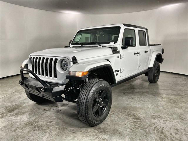 Used 2021 Jeep Gladiator Sport image 4
