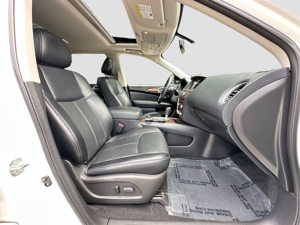 Used 2020 Nissan Pathfinder Platinum w/ Cargo Package AWD/4WD image 30