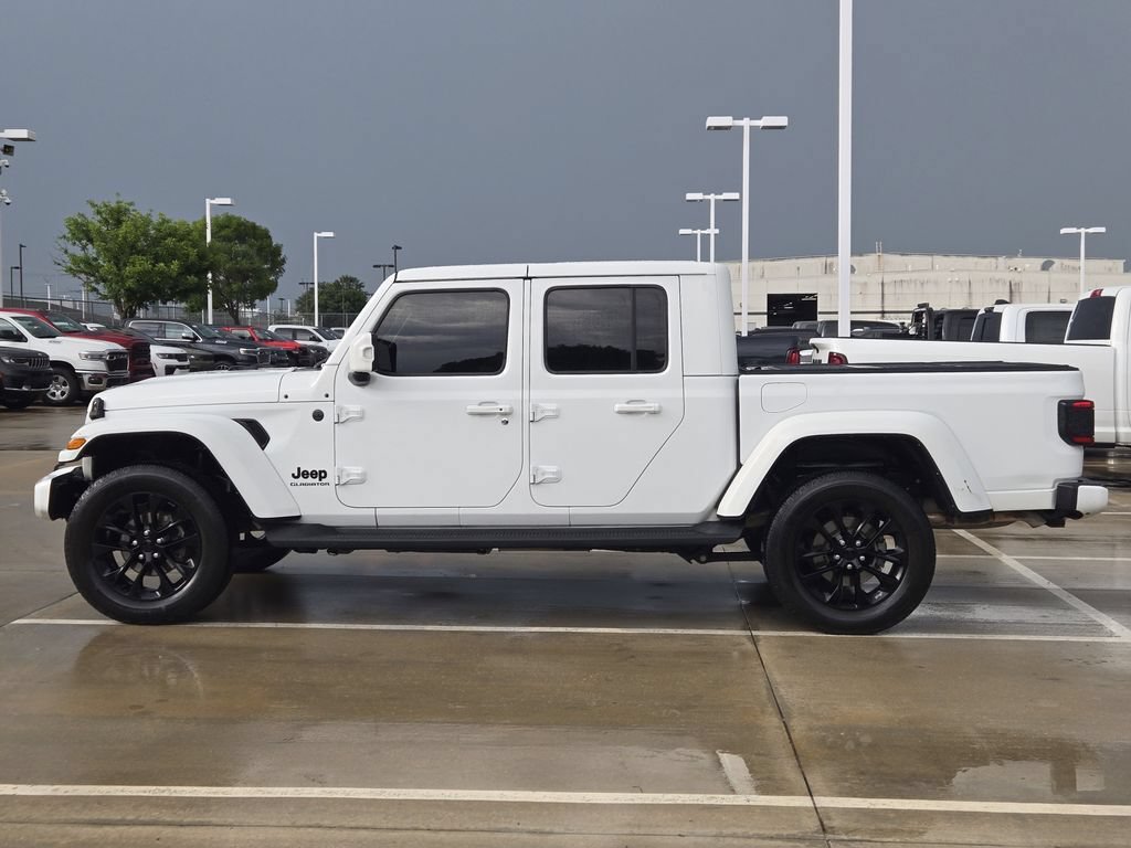 Used 2022 Jeep Gladiator Overland AWD/4WD image 4
