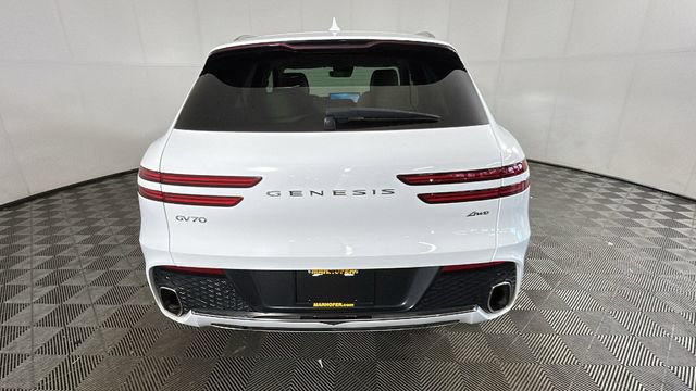 Used 2023 Genesis GV70 2.5T w/ Select Package AWD/4WD video 3