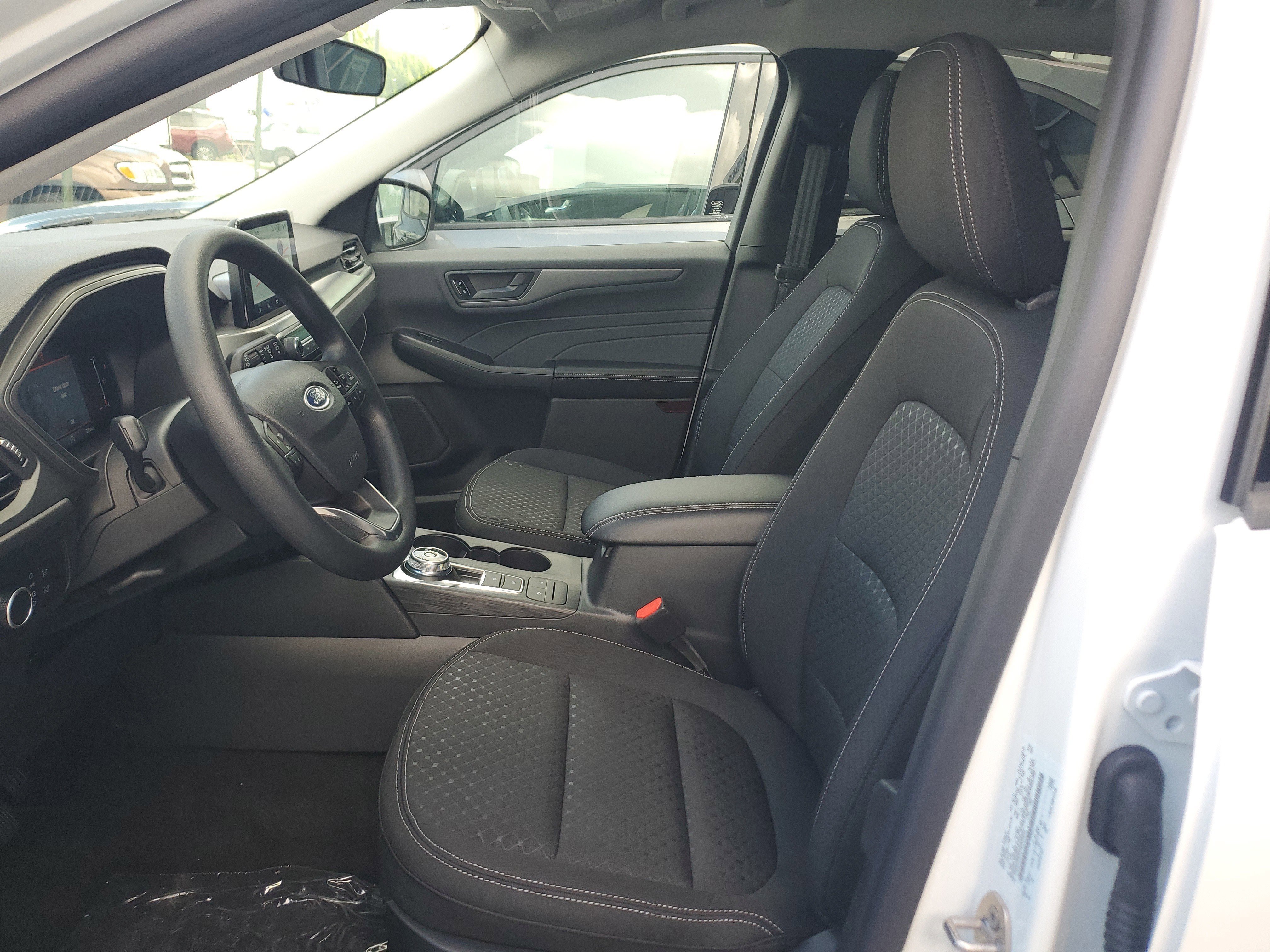 New 2025 Ford Escape Active image 9