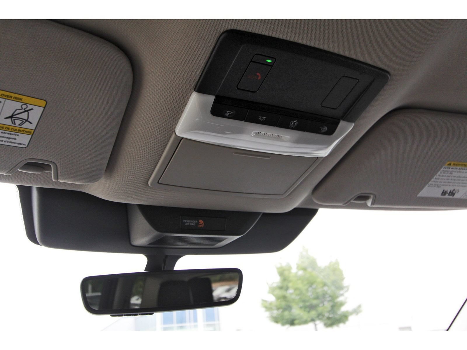Used 2024 Nissan Pathfinder SL FWD image 23