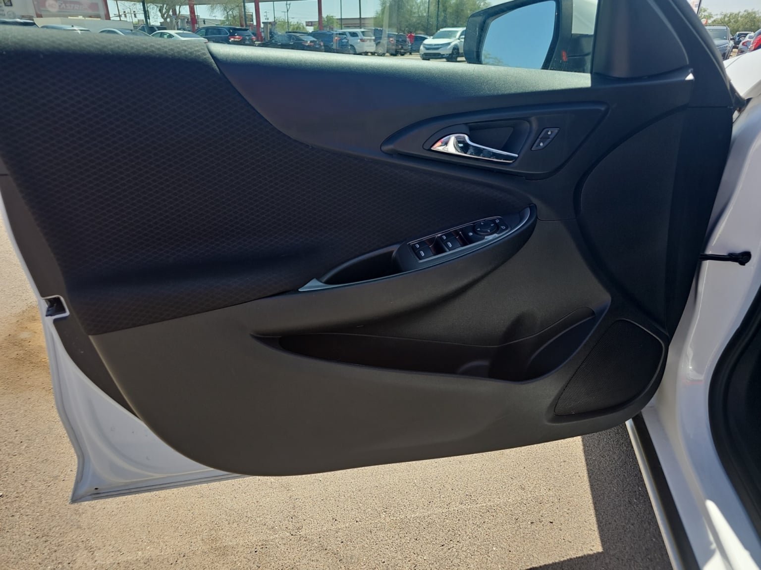 Used 2024 Chevrolet Malibu LT FWD image 11