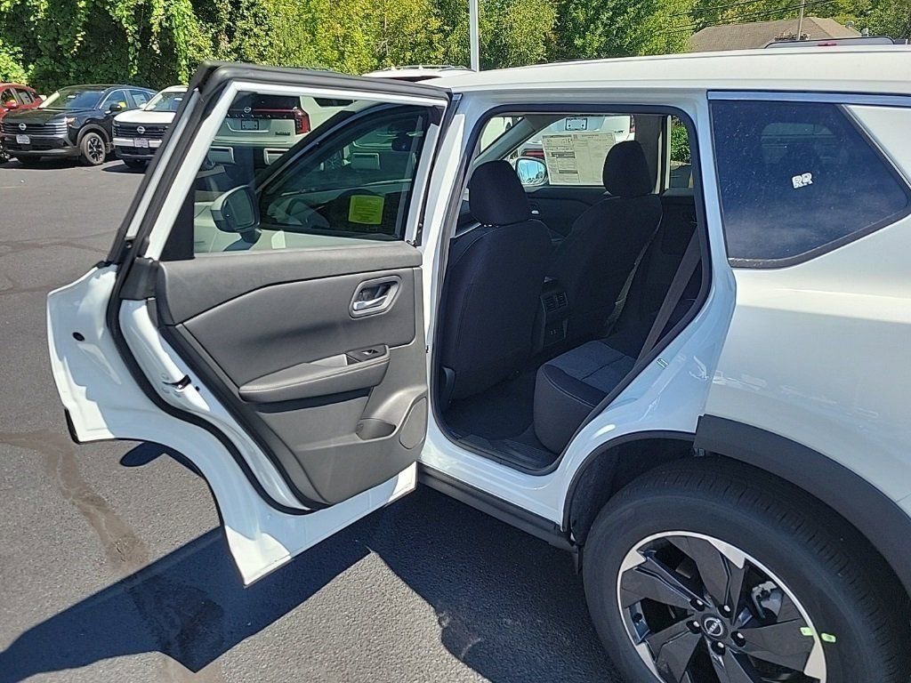 New 2026 Nissan Rogue SV w/ Cold Weather Package image 10