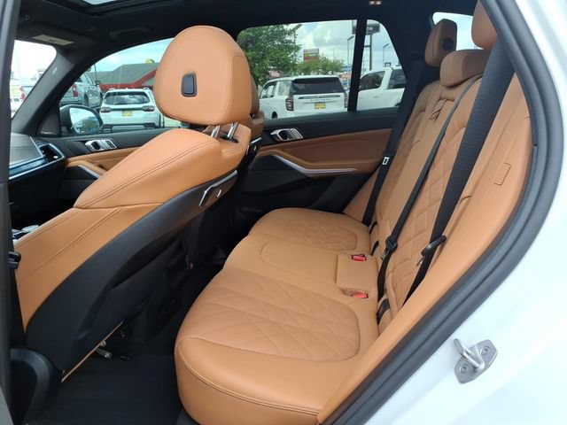 Used 2025 BMW X5 sDrive40i w/ Premium Package RWD image 19