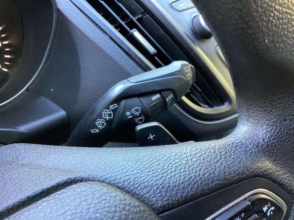 Used 2017 Ford Escape SE image 46