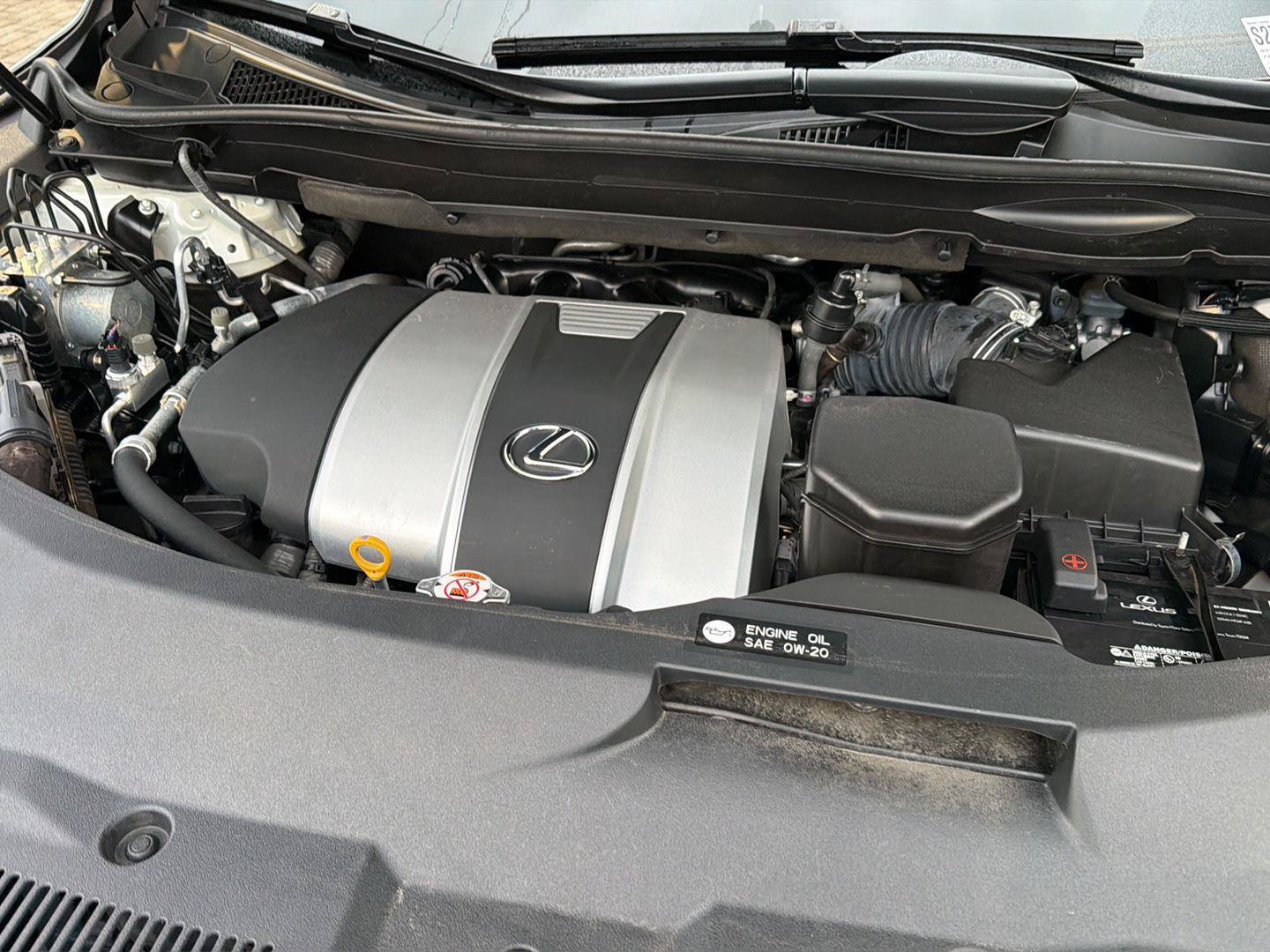 Used 2019 Lexus RX 350L Luxury w/ Cold Area Package (CT) AWD/4WD image 36