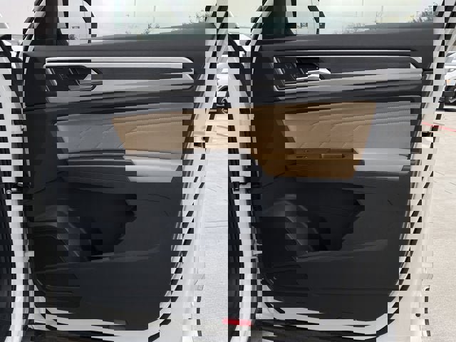 Used 2022 Volkswagen Atlas Cross Sport SE w/ Panoramic Sunroof Package image 19