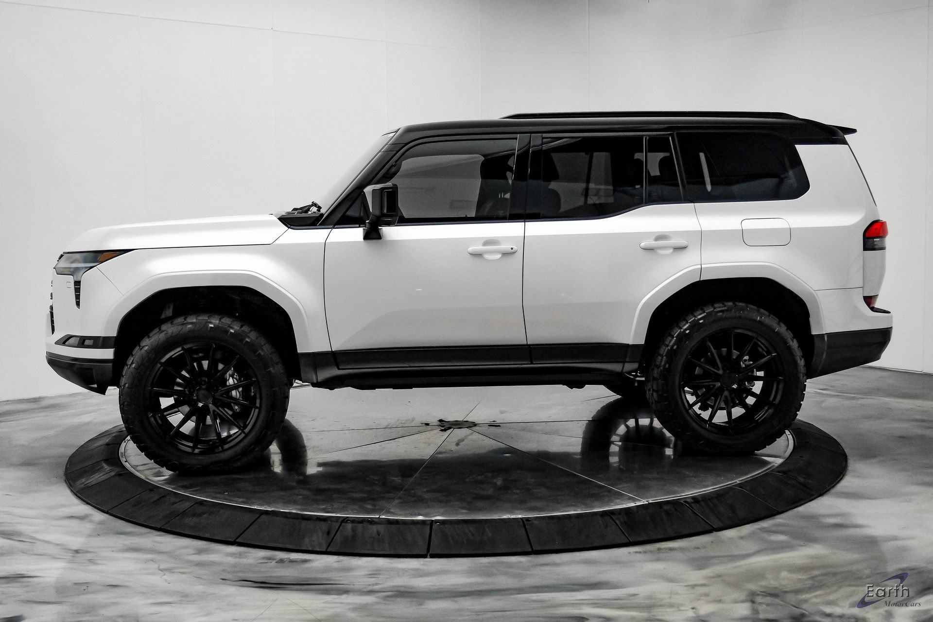 Used 2025 Lexus GX 550 550 Luxury+ 22 VOSSEN WHEELS w/ Accessory Package (2T) image 7