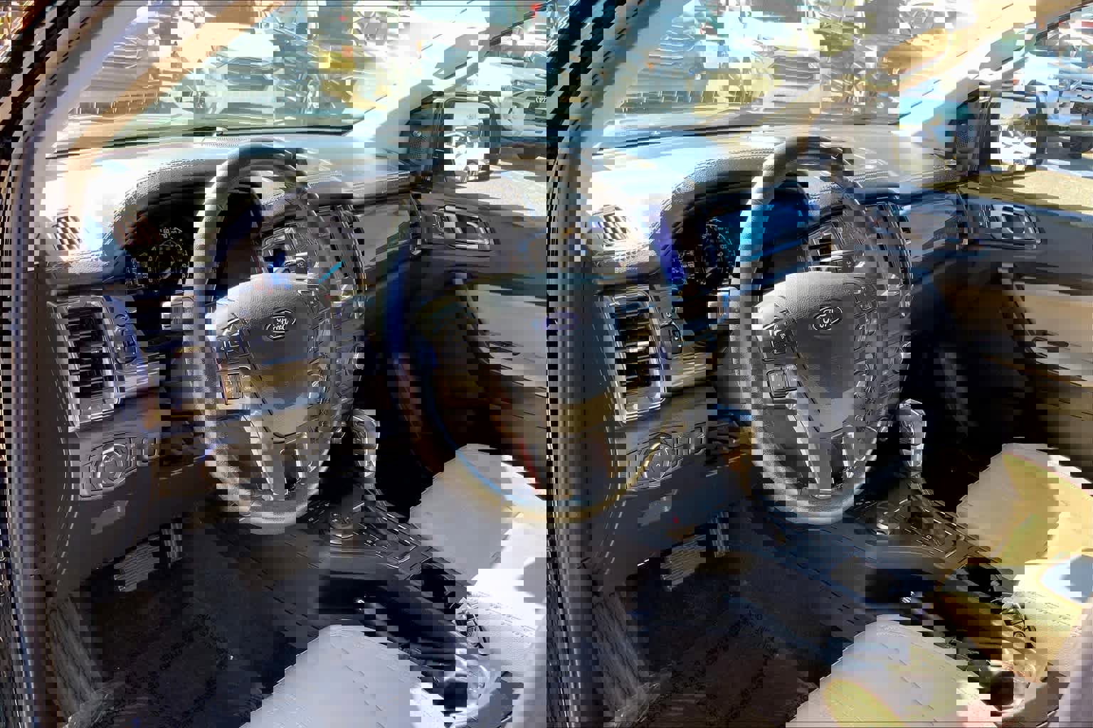 Used 2019 Ford Ranger Lariat w/ Equipment Group 501A Mid image 17