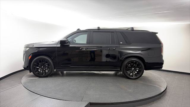 Used 2022 Cadillac Escalade ESV Sport Platinum w/ LPO, ONYX Package AWD/4WD image 3