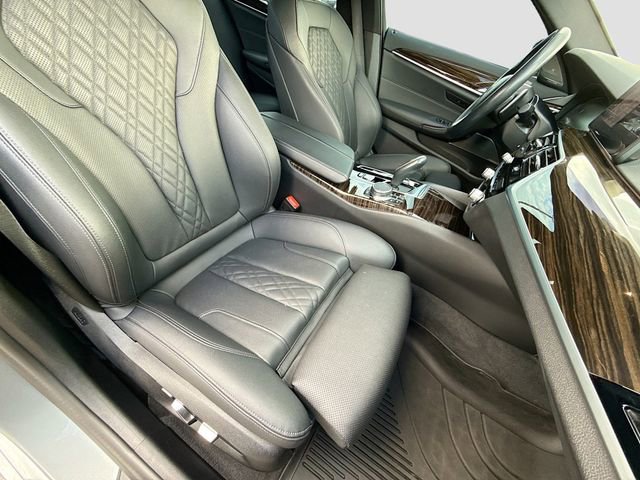 Used 2023 BMW 530i w/ Premium Package image 15