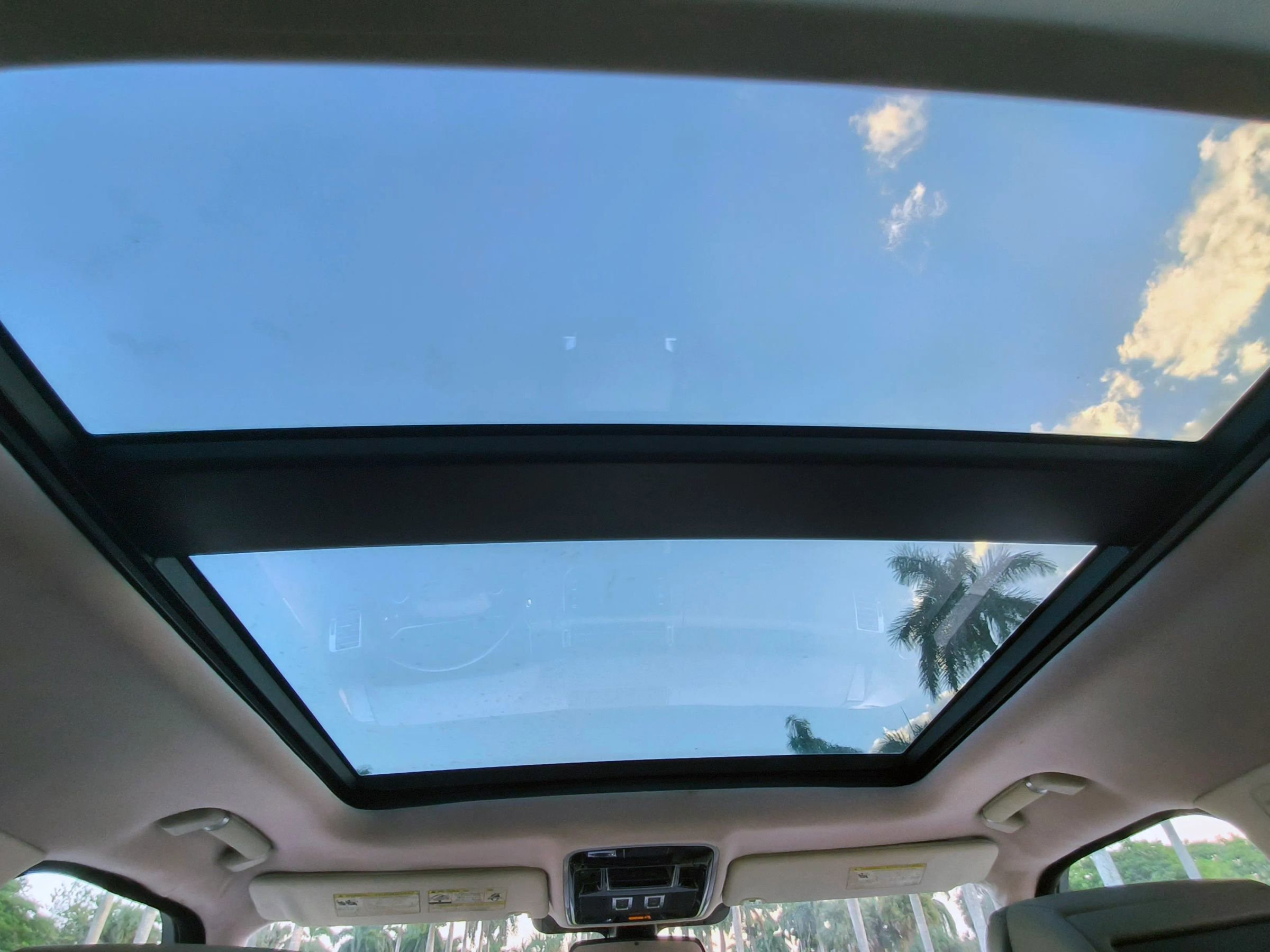 Used 2015 Land Rover Range Rover HSE image 23