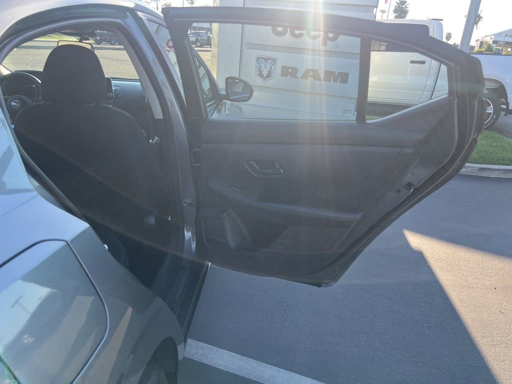 Used 2025 Nissan Sentra SV image 27