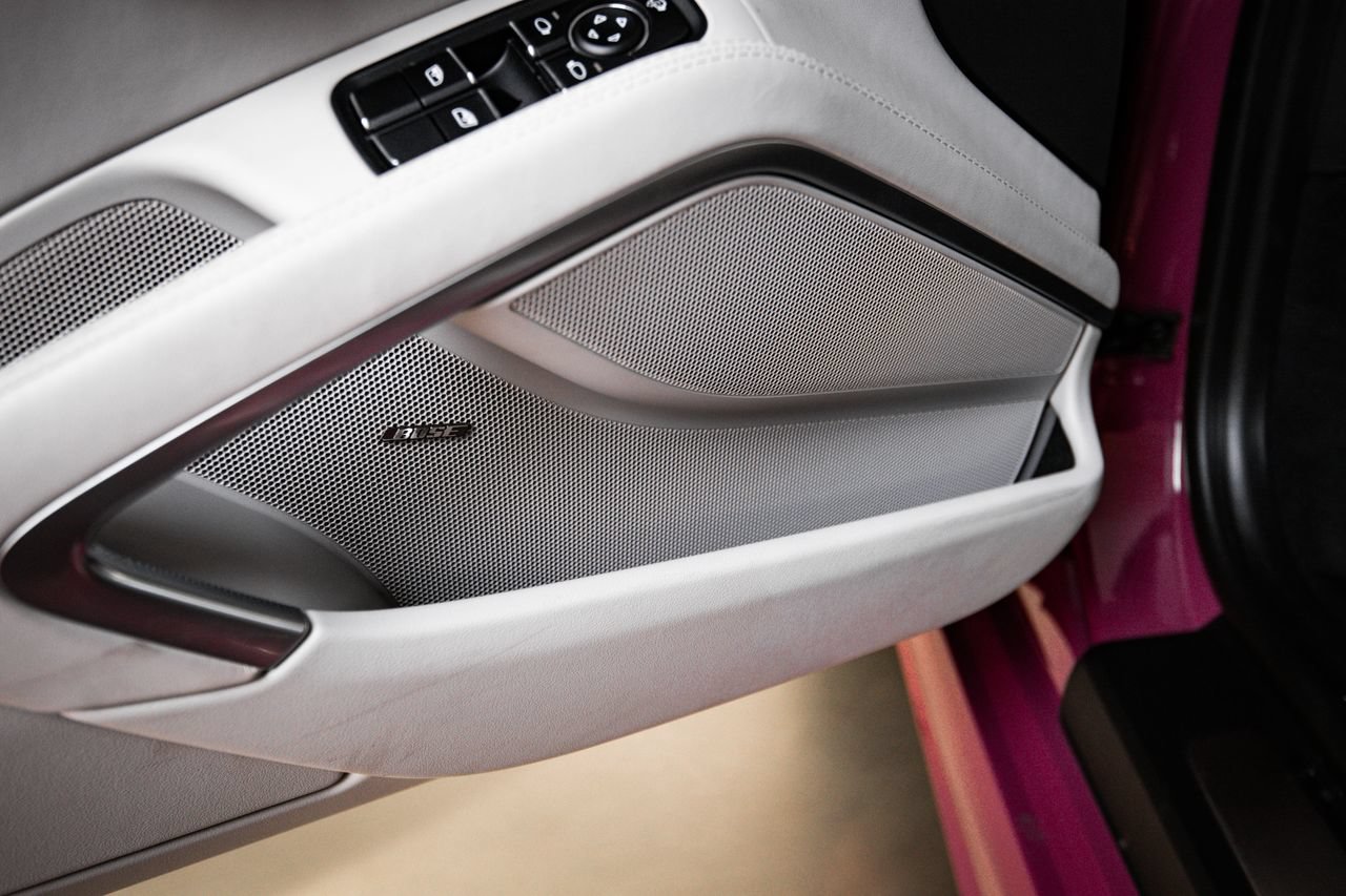 New 2025 Porsche 718 Cayman RWD image 21