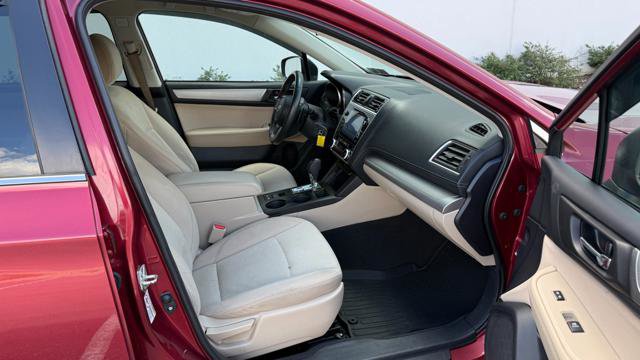 Used 2018 Subaru Outback 2.5i Premium image 16