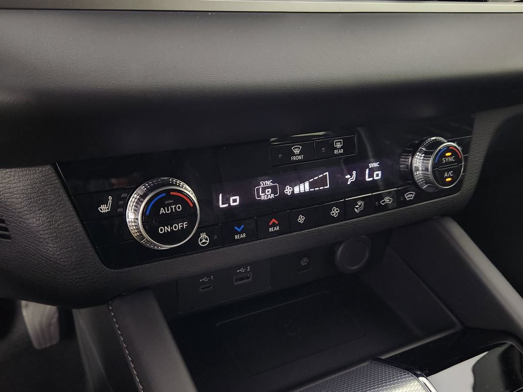New 2026 Nissan Rogue Platinum AWD/4WD image 17