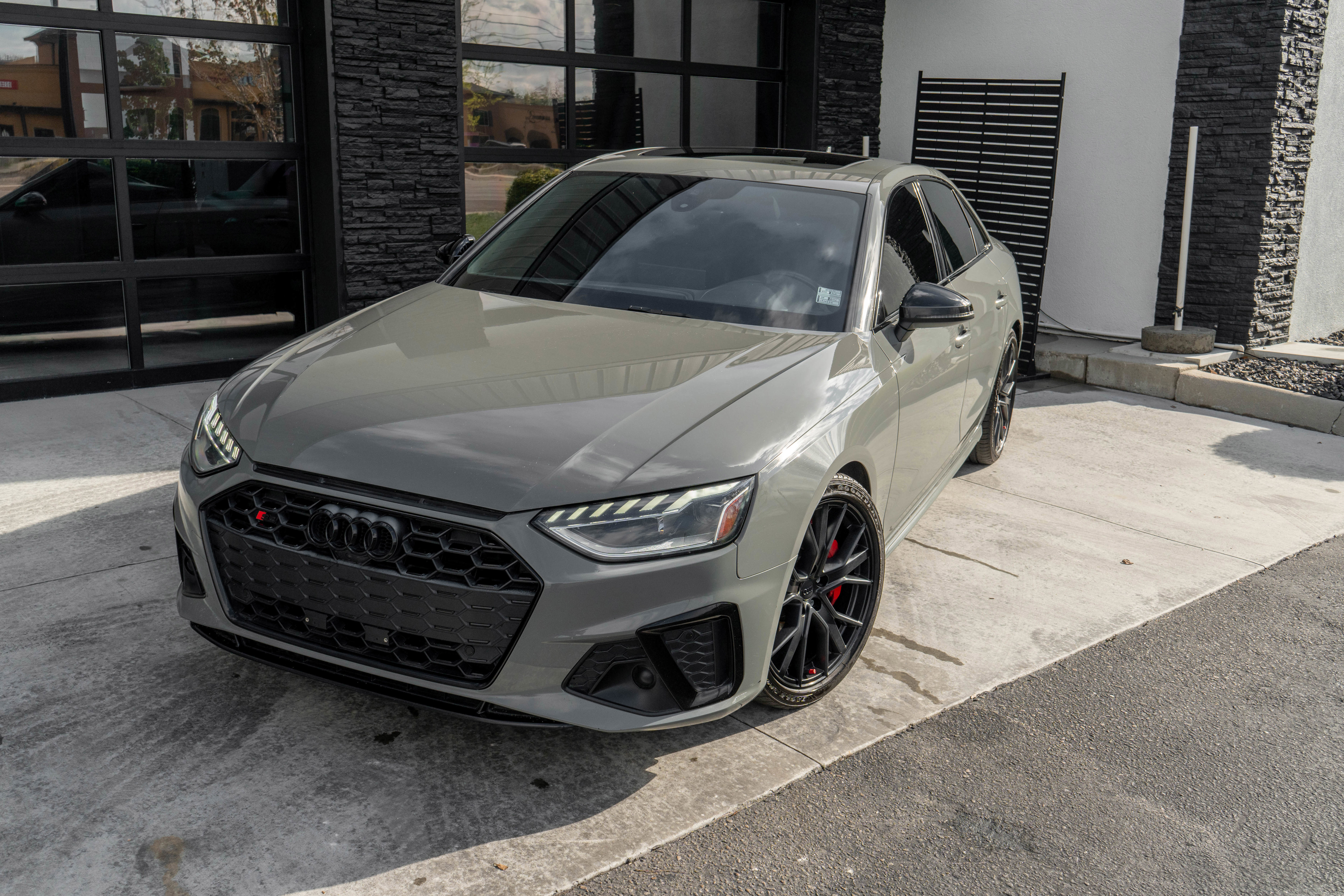 Used 2020 Audi S4 Premium Plus w/ Premium Plus Package image 4